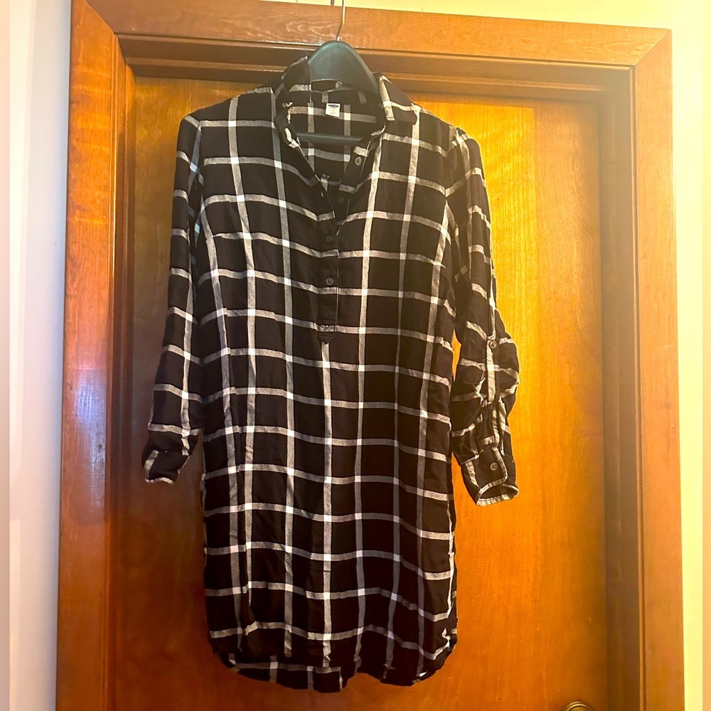 Old Navy Black and White Plaid Flannel Dress-S